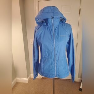 Columbia Women's Sky Blue Light Jacket